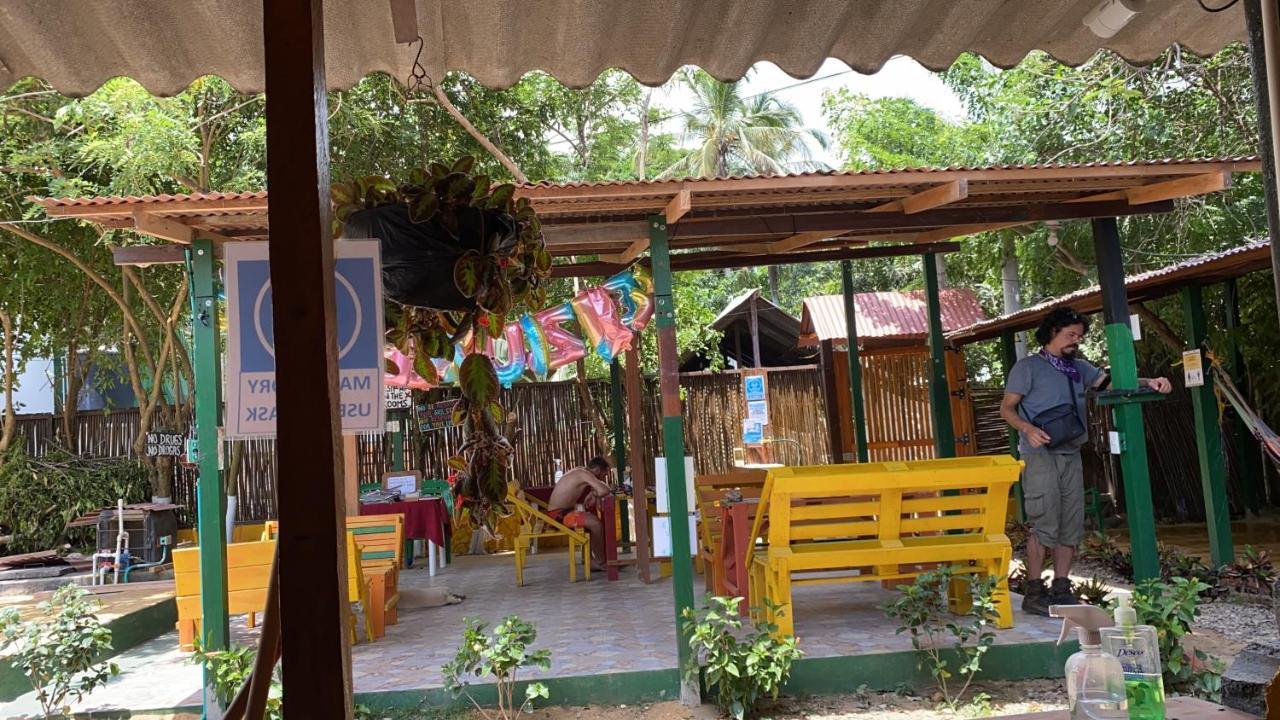 Palomino Hostel Exterior photo