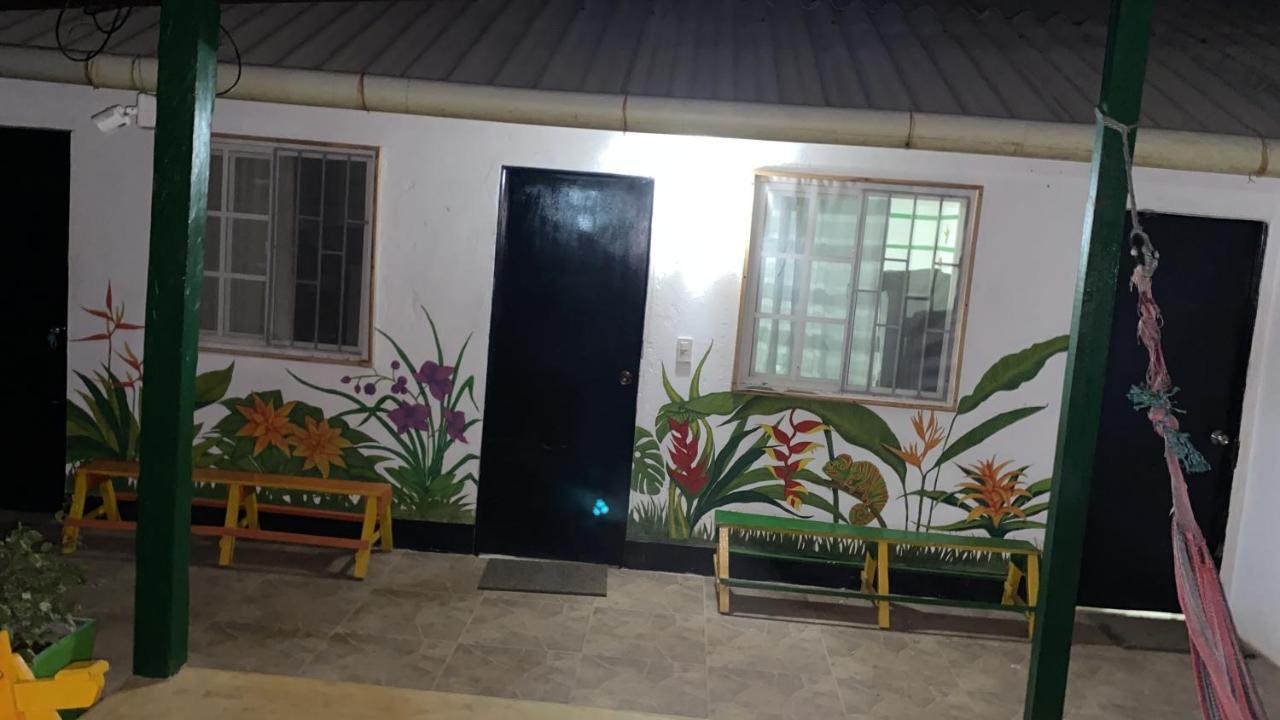 Palomino Hostel Exterior photo